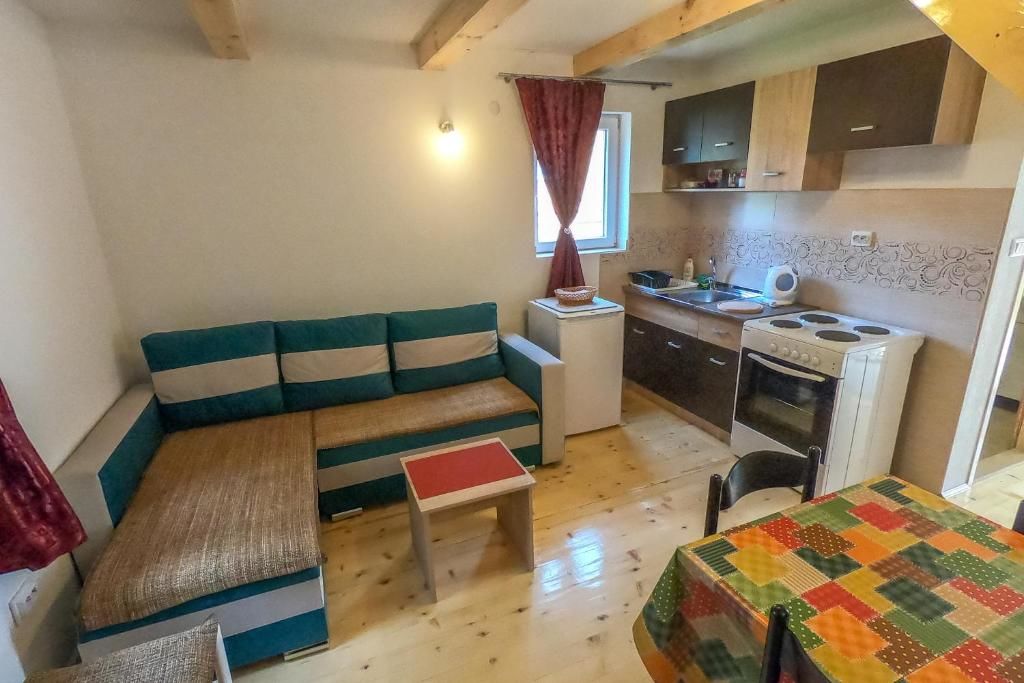 Дома для отпуска Small Montenegro Жабляк